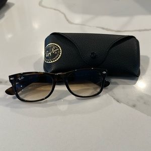 Women’s Ray Ban